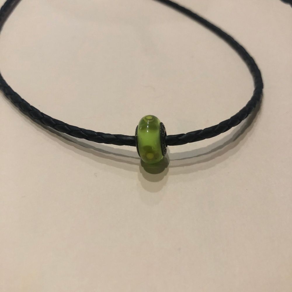 Pandora RETIRED Lime Green Flower Murano Charm - Picture 2 of 3